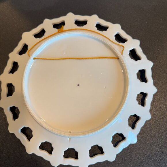 Charming vintage souvenir plate bundle featuring two iconic American destination - Picture 5 of 9